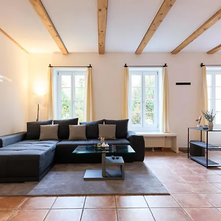 Stilvolle Gartenterrassenwohnung Mitten In Bregenz Exterior photo